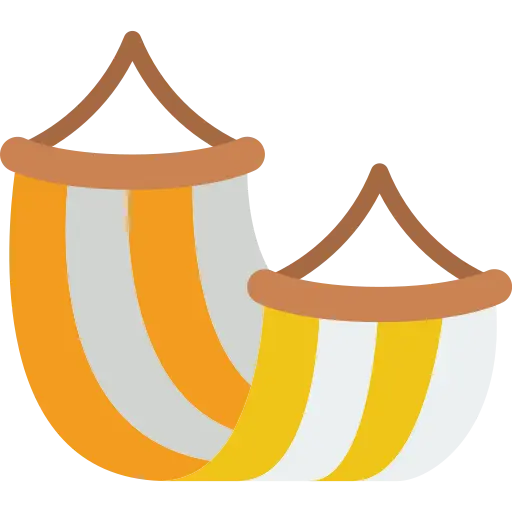 Ikona przedstawiająca dwa rozwieszone kolorowe hamaki, symbolizująca strefę relaksu na świeżym powietrzu